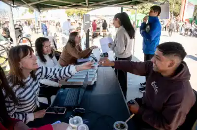 El Gobierno acerca sus servicios a Paraná: qué podés hacer en el barrio San Agustín