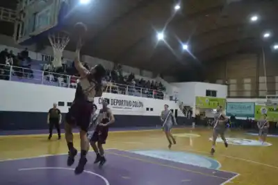 El Violeta arrancó con todo: venció a Pingüinos y ya manda en el Prefederal