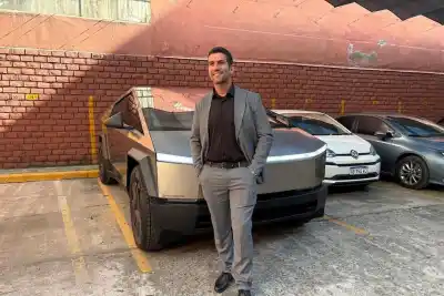 El diputado de la Tesla Cybertruck negocia alquilar el histórico sanatorio Cymin en San Juan