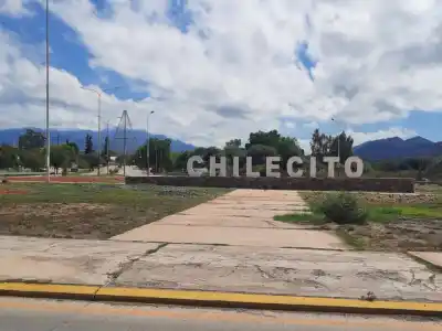 Misterio en Chilecito: hallan a un joven muerto junto a su moto en la ruta 12