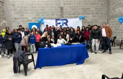 El emotivo cierre del operativo de salud en La Banda: 60 vecinos recibieron sus anteojos