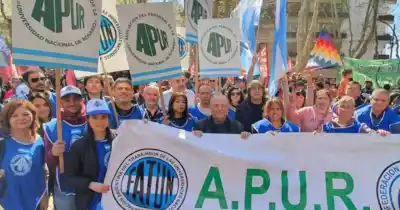 Guardias mínimas en la UNR: el lunes que viene las facultades se suman al paro y la marcha