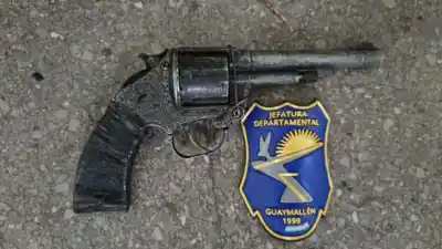 Secuestraron un arma, recuperaron un auto y atraparon a dos menores en Guaymallén