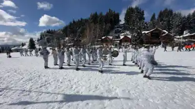 El intendente Cortés fue 'guardián' de la inclusión en el desfile del Día del Montañés