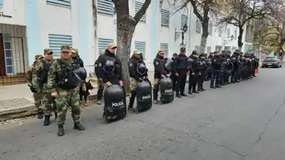Operativo de seguridad sin precedentes: más de 240 efectivos para el duelo entre Gimnasia y Tiro y Nueva Chicago