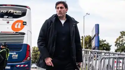 Racing reacciona: dos refuerzos en un día tras las críticas