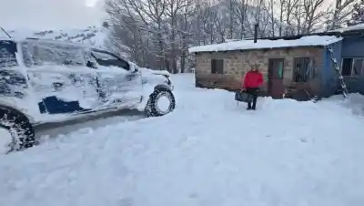 La tormenta no la detuvo: el rescate de una embarazada aislada en Kilca