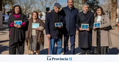 El emotivo homenaje a los vecinos que marcaron la historia de Pocito en sus 142 años