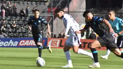El regreso que ilusiona: Colón y San Telmo igualan sin goles en el Brigadier López