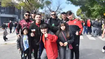 La noche en que el Brigadier López volvió a latir: el regreso de Delfino encendió a la hinchada de Colón