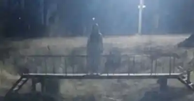 Captan una silueta en el puente de la Costanera y el misterio de La Llorona vuelve a General Alvear