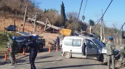 Tras 10 horas sin luz: restablecieron el servicio en La Calderilla pero el tránsito sigue complicado en la ruta 9