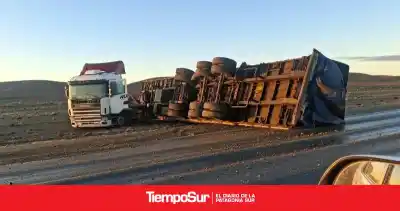 Vuelcos en la Ruta 3: hielo y deformaciones ponen en alerta a los conductores