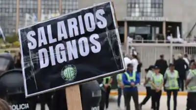 El 87% de los estatales está endeudado: ¿qué revela la encuesta de ATE?