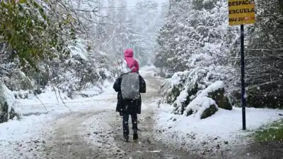 Frío extremo en la cordillera: estas son las escuelas con ingreso tardío este lunes