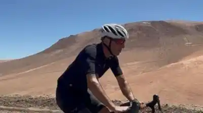 Del mar a la cima del mundo: el mendocino que desafió lo imposible en 60 horas