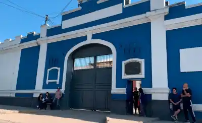 Un pedido de 25 mil dólares y una camioneta: la extorsión que nació en una celda de Villa Urquiza
