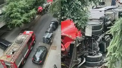 Villa Urquiza en alerta: un camión volcó y el conductor quedó atrapado en una dramática escena