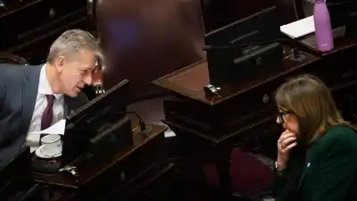 El Coloso contra el Colo: la jugada que dinamitó los puentes de Milei y amenaza su reelección