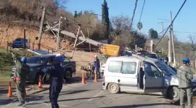 Un choque dejó sin luz a todo un municipio y destapó el drama de la ruta 9