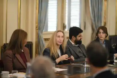 La estrategia de Karina Milei para conquistar la provincia de Buenos Aires: apuntan a un récord de municipios