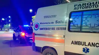 Un giro prohibido desató un choque en Añatuya: dos heridos y un conductor demorado