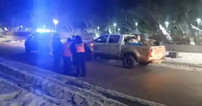 Interceptaron a un conductor que entorpecía un operativo y el alcoholímetro explotó: 2,48 g/l