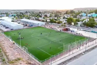 El plan provincial que convierte a los clubes en refugios para la juventud neuquina