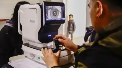 ¿Qué pasó en la Zona Andina con los lentes gratuitos? Más de 2.500 personas ya los tienen