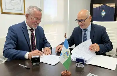 Firmaron un convenio que traerá nuevas viviendas a Concepción del Bermejo: ¿cuál es el plan?