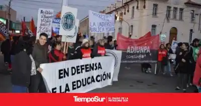 Universidades: anuncian paro de 48 horas y denuncian un 32% de atraso salarial
