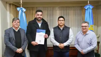 Cañadón Seco: el acuerdo que promete techo propio para diez familias