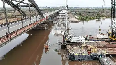 Retoman el pilotaje en el río Salado: el nuevo puente Santa Fe-Santo Tomé ya tiene un 55% de avance