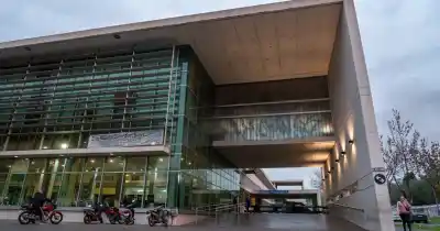 Puñalada en el pecho: un hombre lucha por su vida tras un ataque en Empalme Graneros
