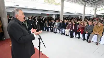 Jaldo inauguró la nueva escuela de Santa Rosa de Leales tras dos años de espera