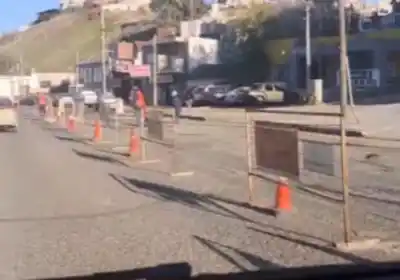 Bacheo en la Ruta 3: las máquinas ya están en pleno centro de Comodoro y este es el tramo que intervienen