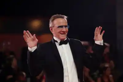 El susto de Christopher Lambert: se descompensó en plena firma de autógrafos y terminó en una ambulancia