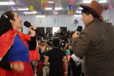 Una multitud de chicos colmó una iglesia de la capital: qué pasó en la celebración