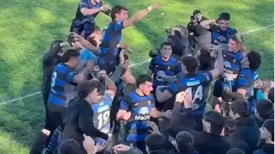 Un penal imposible en el minuto final y la locura académica en Las Delicias