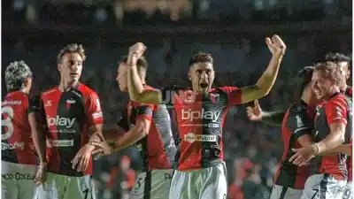 El desahogo de Antonio tras el triunfo sabalero: “Lo buscamos de todas formas”