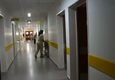 Un cuchillo, una moto robada y una pelea: tres heridos y un detenido en Stefenelli