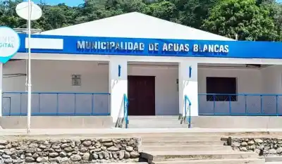 Cambio de parada: la empresa San Antonio dejó de entrar a Aguas Blancas por una deuda millonaria