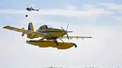El avión hidrante que invirtió $5.500 millones: así fue la primera prueba en el Paraná