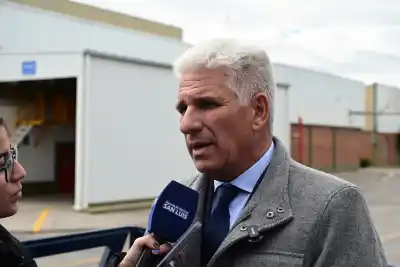 Arcor invirtió 9,49 millones de dólares en San Luis y el gobernador Poggi recorrió sus nuevas instalaciones