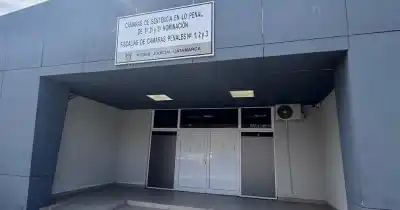 Abuso en escuela de Las Cañas: arrancó el juicio y las familias se movilizaron