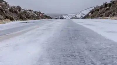 Nieve extrema en Malargüe: qué pasará con las clases este lunes y quiénes quedan afectados