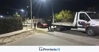 Se fugó de un control en Rawson, lo atraparon y el alcoholímetro marcó un número alarmante
