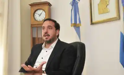 El durísimo cruce de Di Nápoli a Ravier: “La plata para las rutas está y decidieron que esperen”