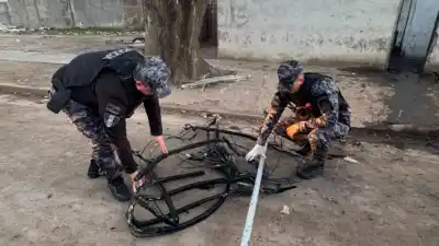 Quemaban cables en Villa María: cuatro detenidos tras un robo en postes de luz