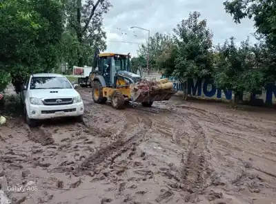 El temporal que dejó aisladas a familias rurales: la Provincia evalúa usar aviones para asistirlas